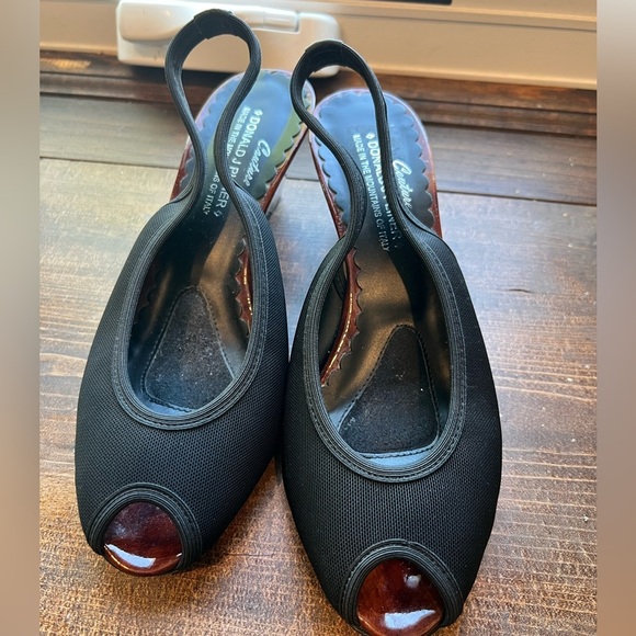 Donald J. Pliner Couture Peep Toe Slingback Tortoise Shell Acrylic Wedges - Picture 9 of 10